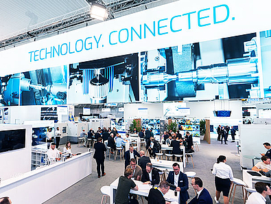 Booth with the heading: Technology. Connected.